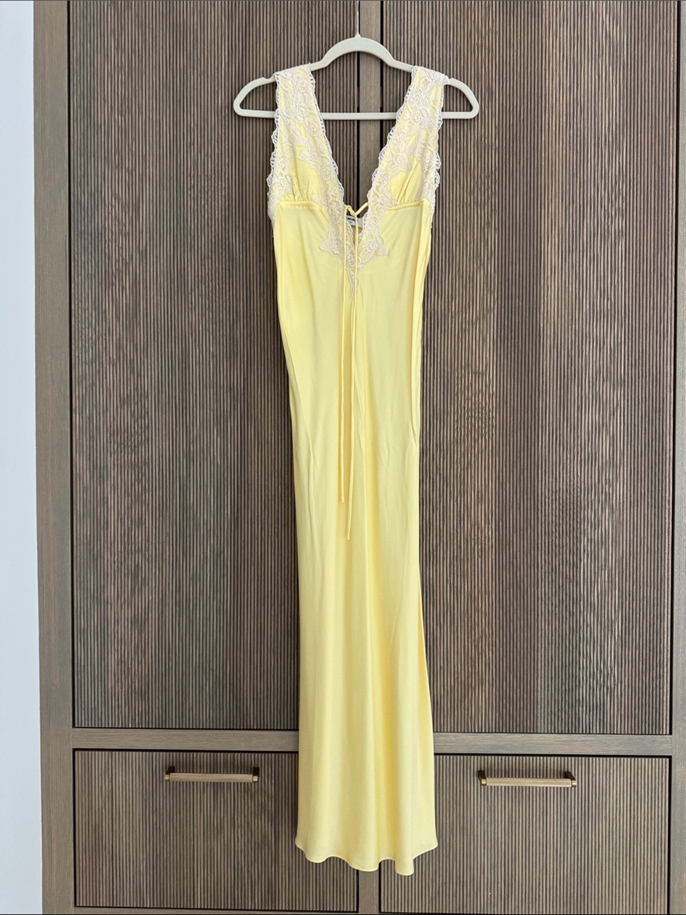 NEW Rumored Venice Lace-Trim Maxi Dress butter yellow size XS - Picture 7 of 14